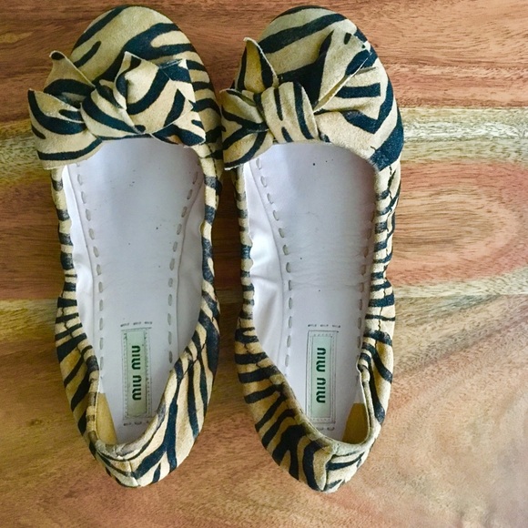 MIU MIU Animal Print Super Comfortable Flats - Picture 7 of 7